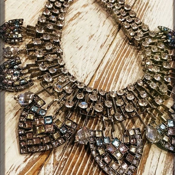 “BOHEMIAN NIGHTS” Crystal Rhinestone Statement Necklace - Picture 13 of 15